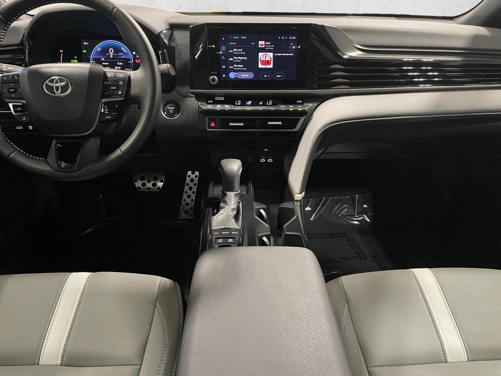 2026 Toyota Camry SE (Natl)