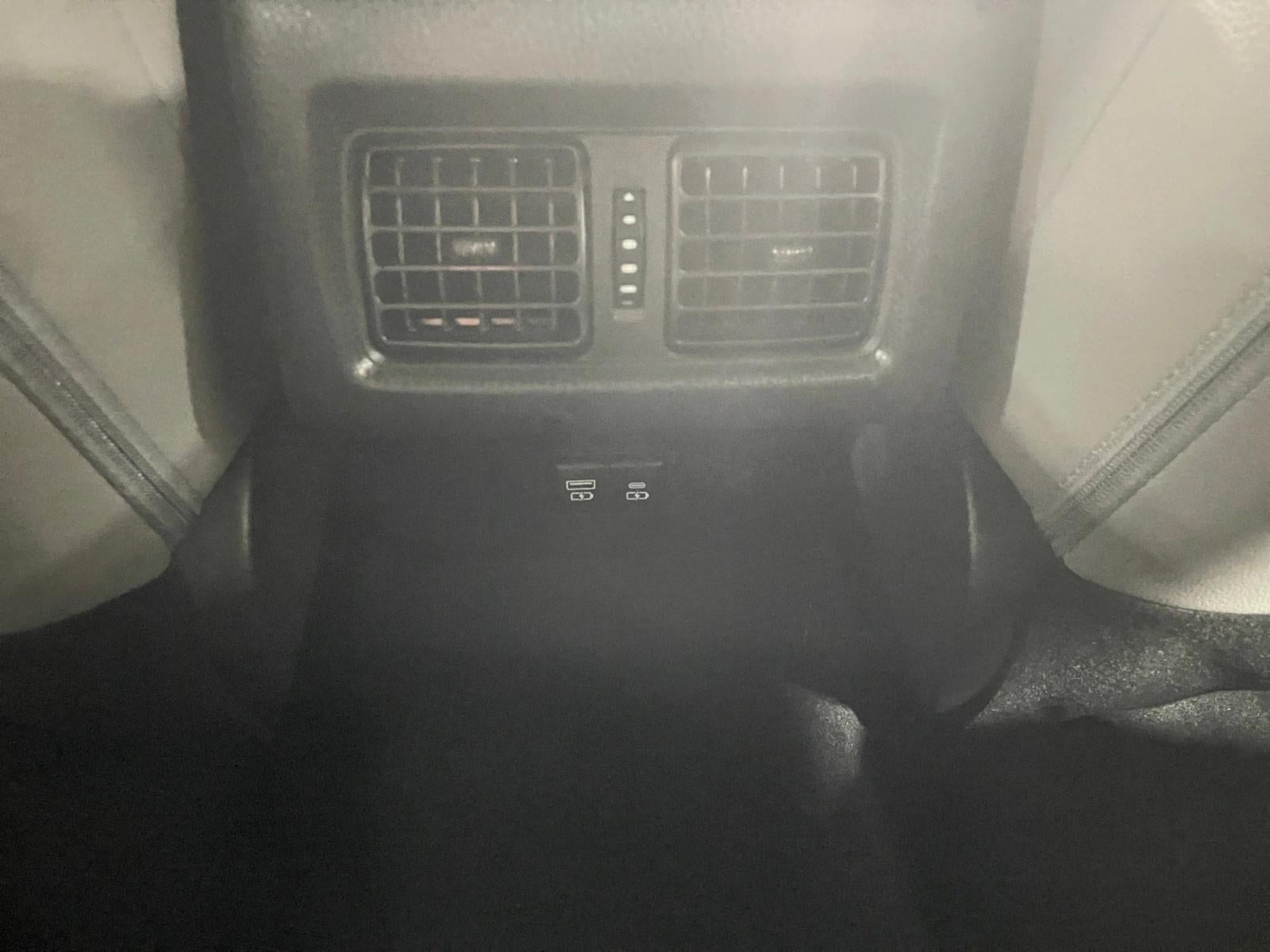 2026 Toyota Camry SE (Natl)