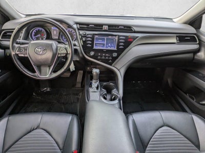 2020 Toyota Camry SE Nightshade Auto (Natl)