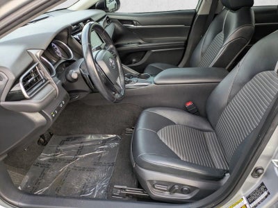 2020 Toyota Camry SE Nightshade Auto (Natl)