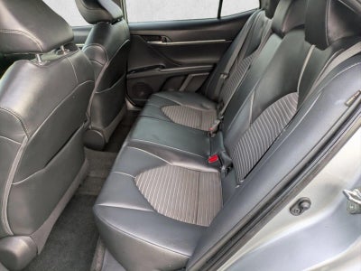 2020 Toyota Camry SE Nightshade Auto (Natl)