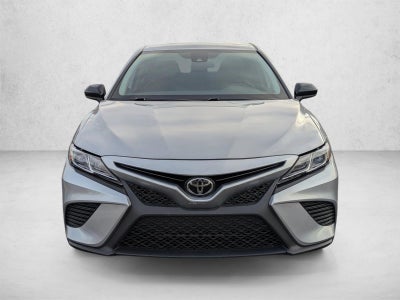 2020 Toyota Camry SE Nightshade Auto (Natl)