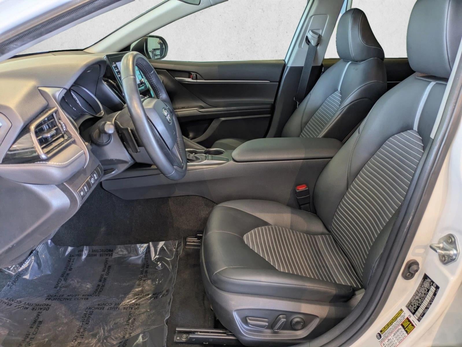 2023 Toyota Camry SE Auto (SE)