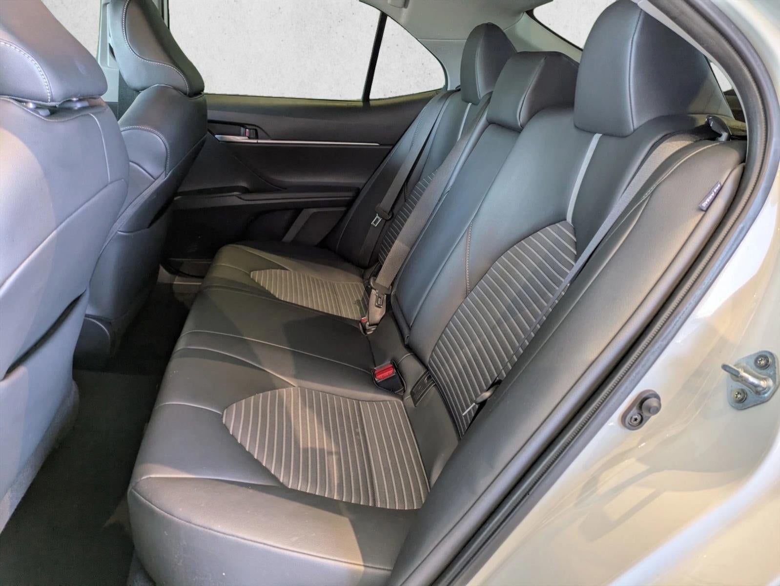 2023 Toyota Camry SE Auto (SE)