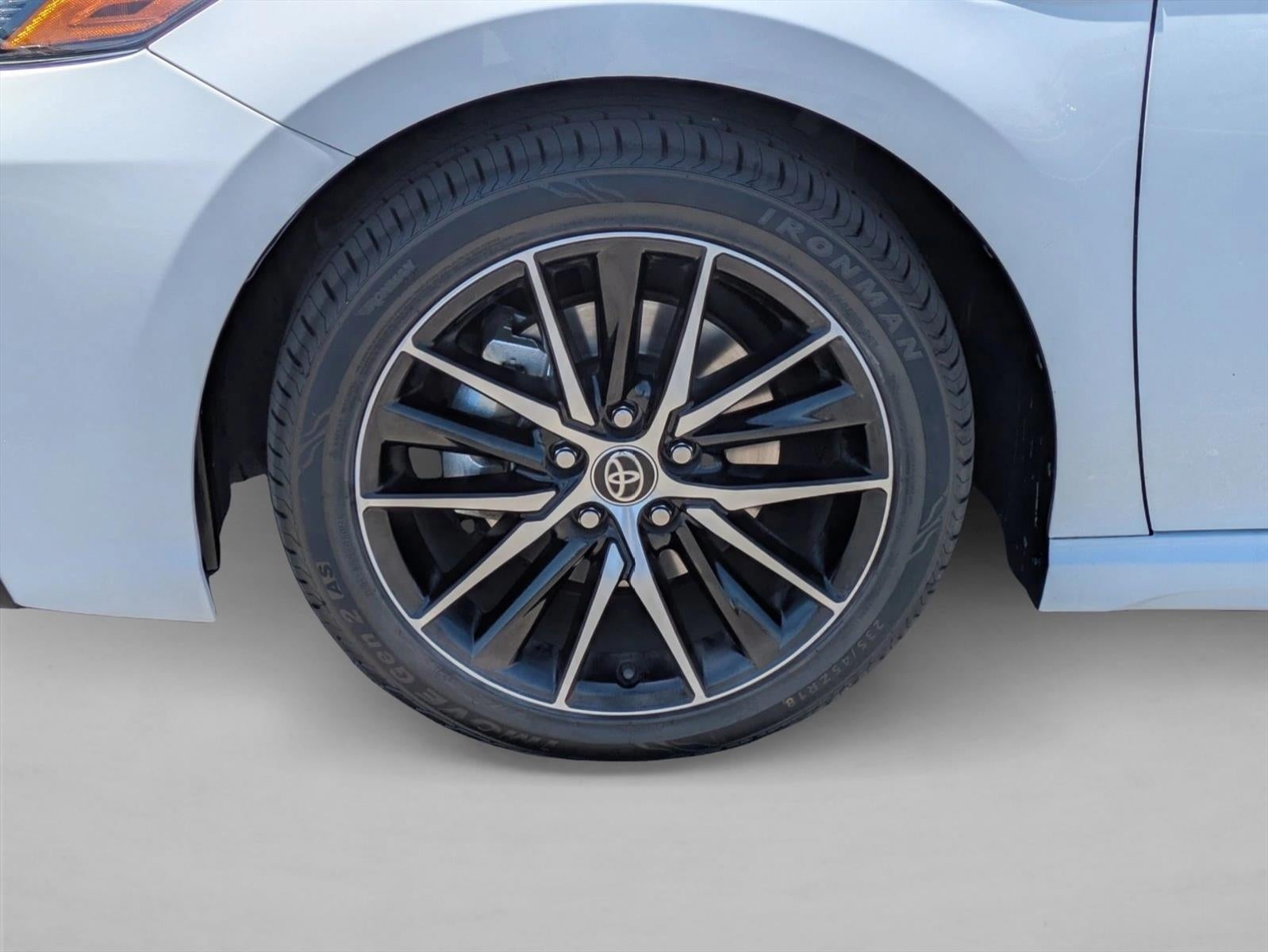 2023 Toyota Camry SE Auto (SE)