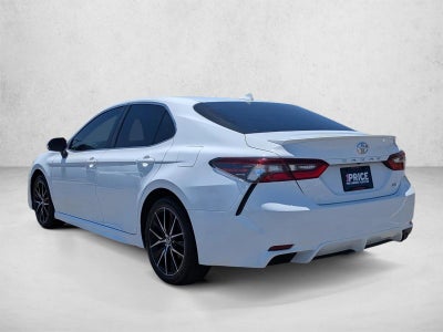 2023 Toyota Camry SE Auto (SE)
