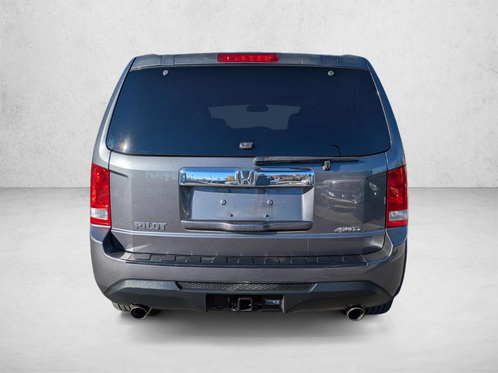 2014 Honda Pilot 4WD EX-L with DVD Rear Entertainment System