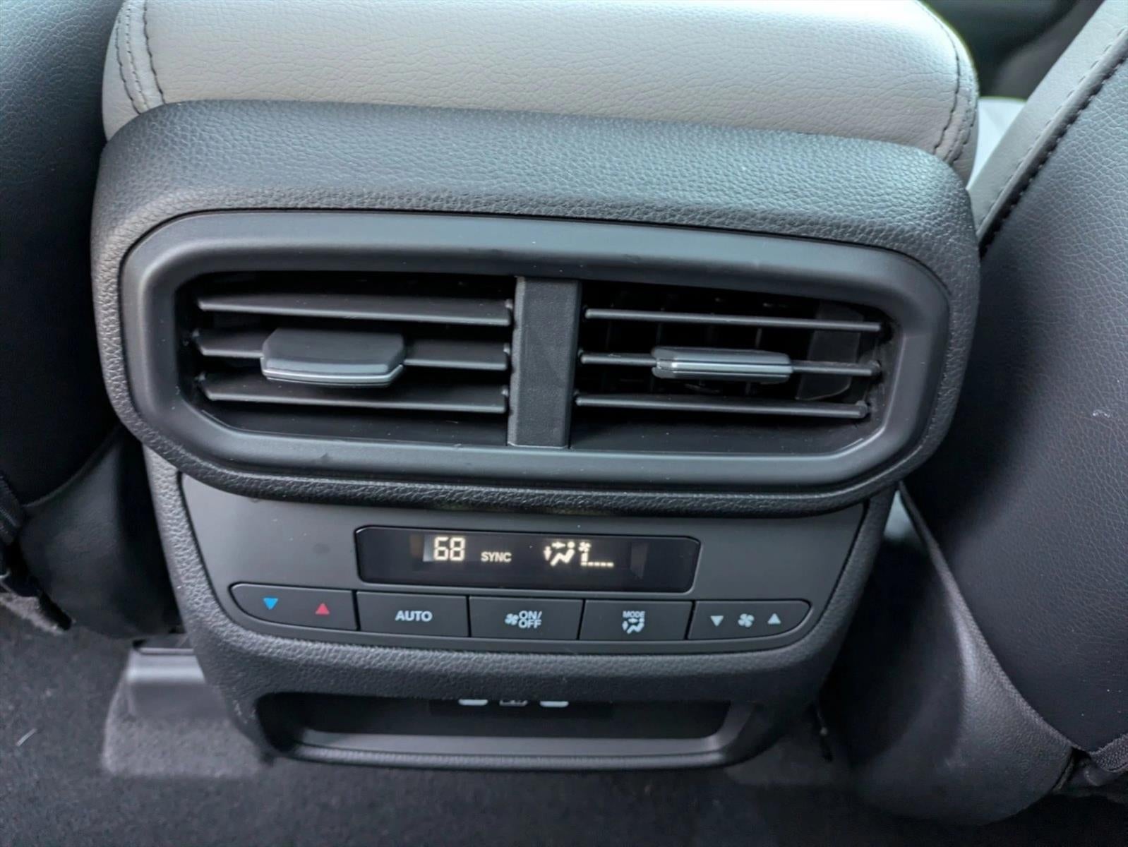 2025 Honda Pilot Touring 2WD