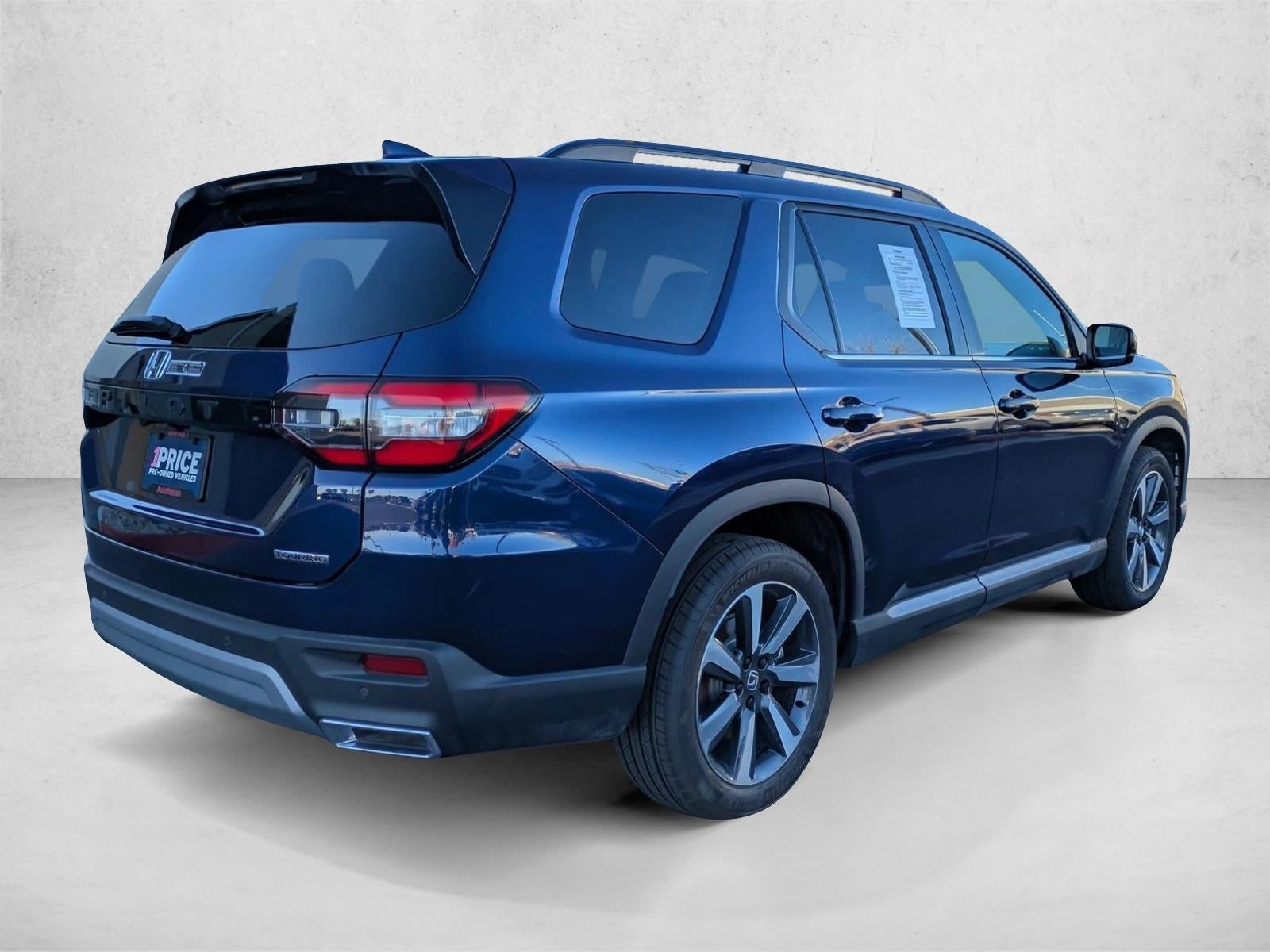 2025 Honda Pilot Touring 2WD