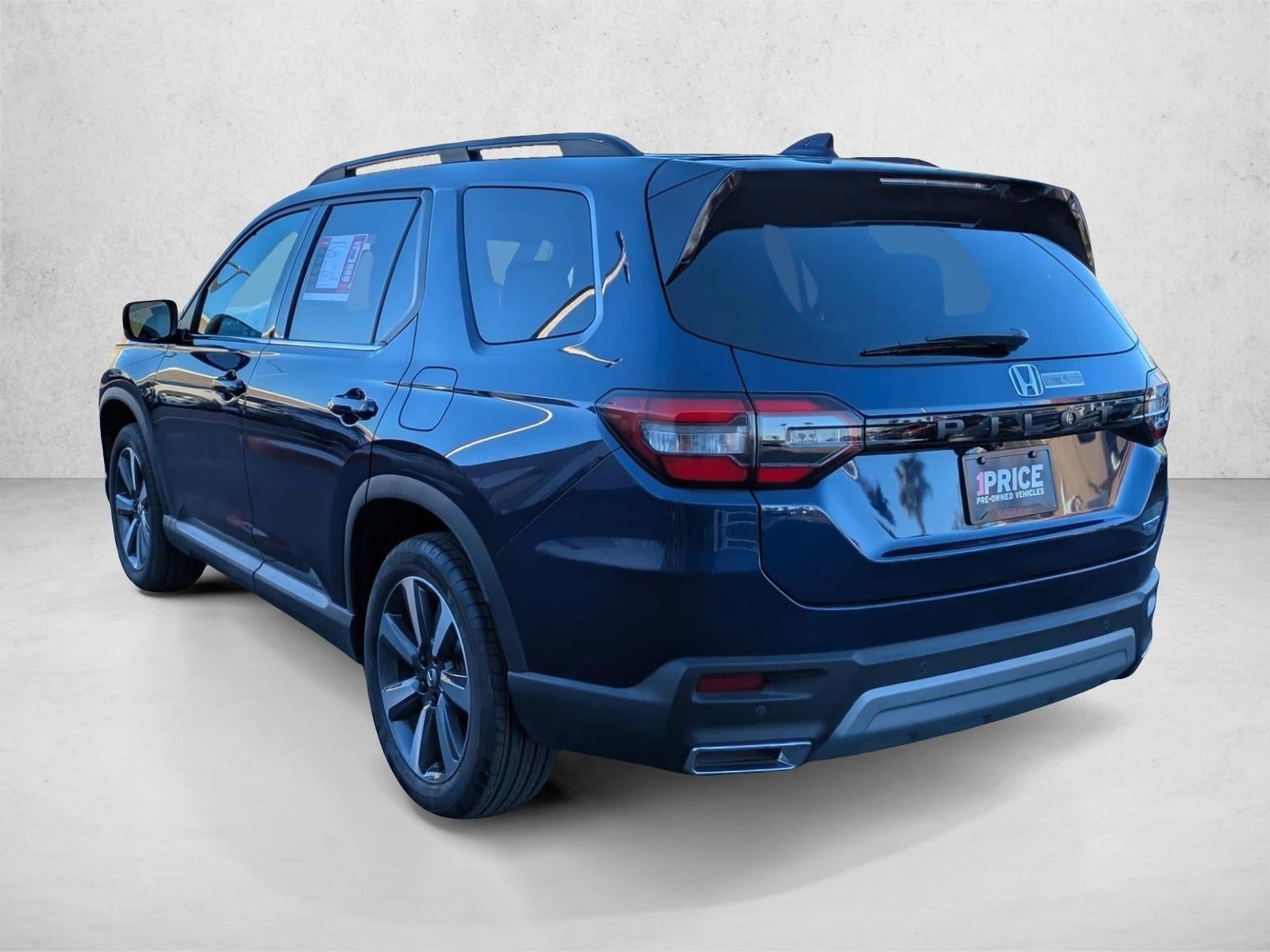 2025 Honda Pilot Touring 2WD