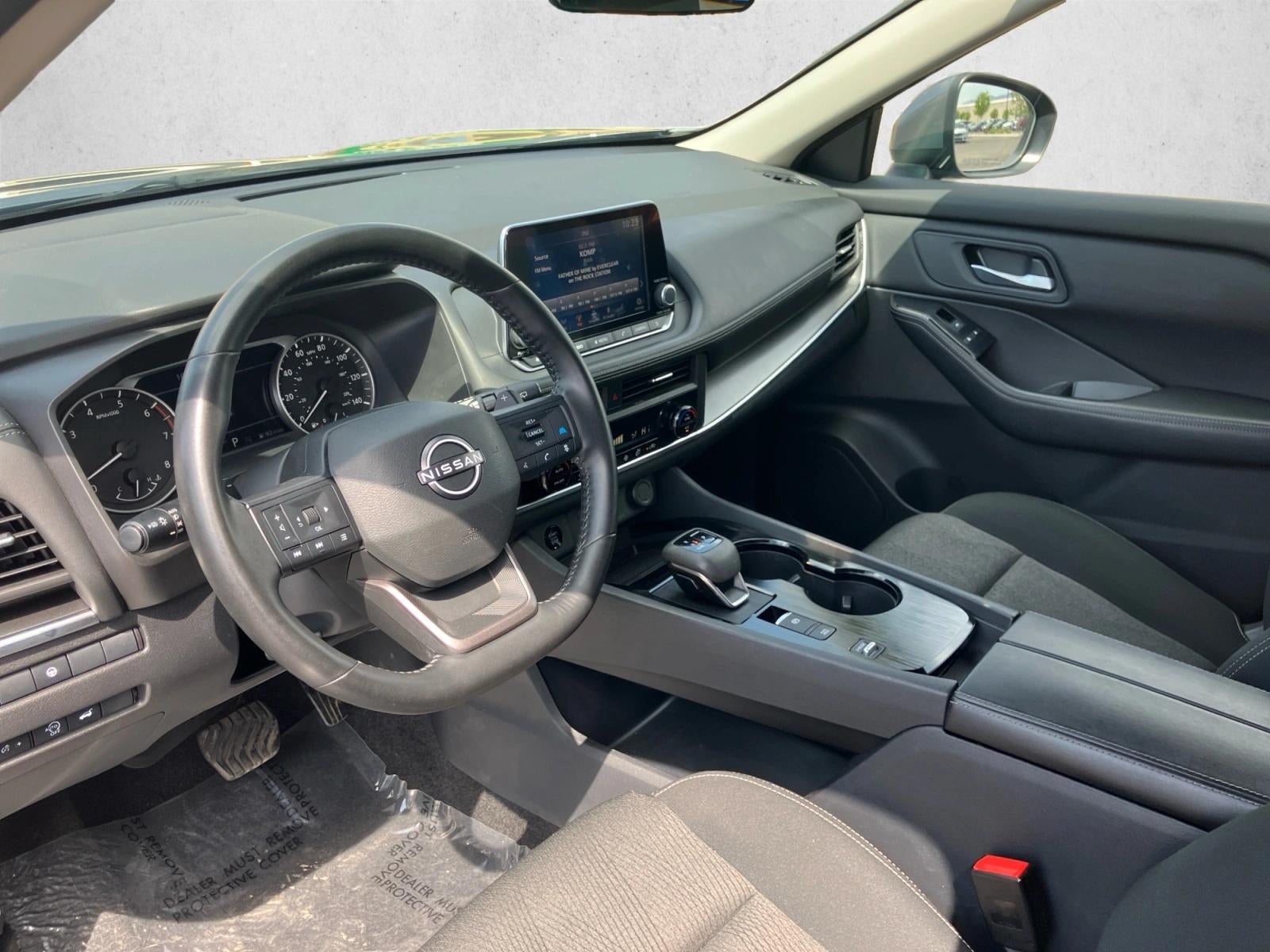 2025 Nissan Rogue FWD SV