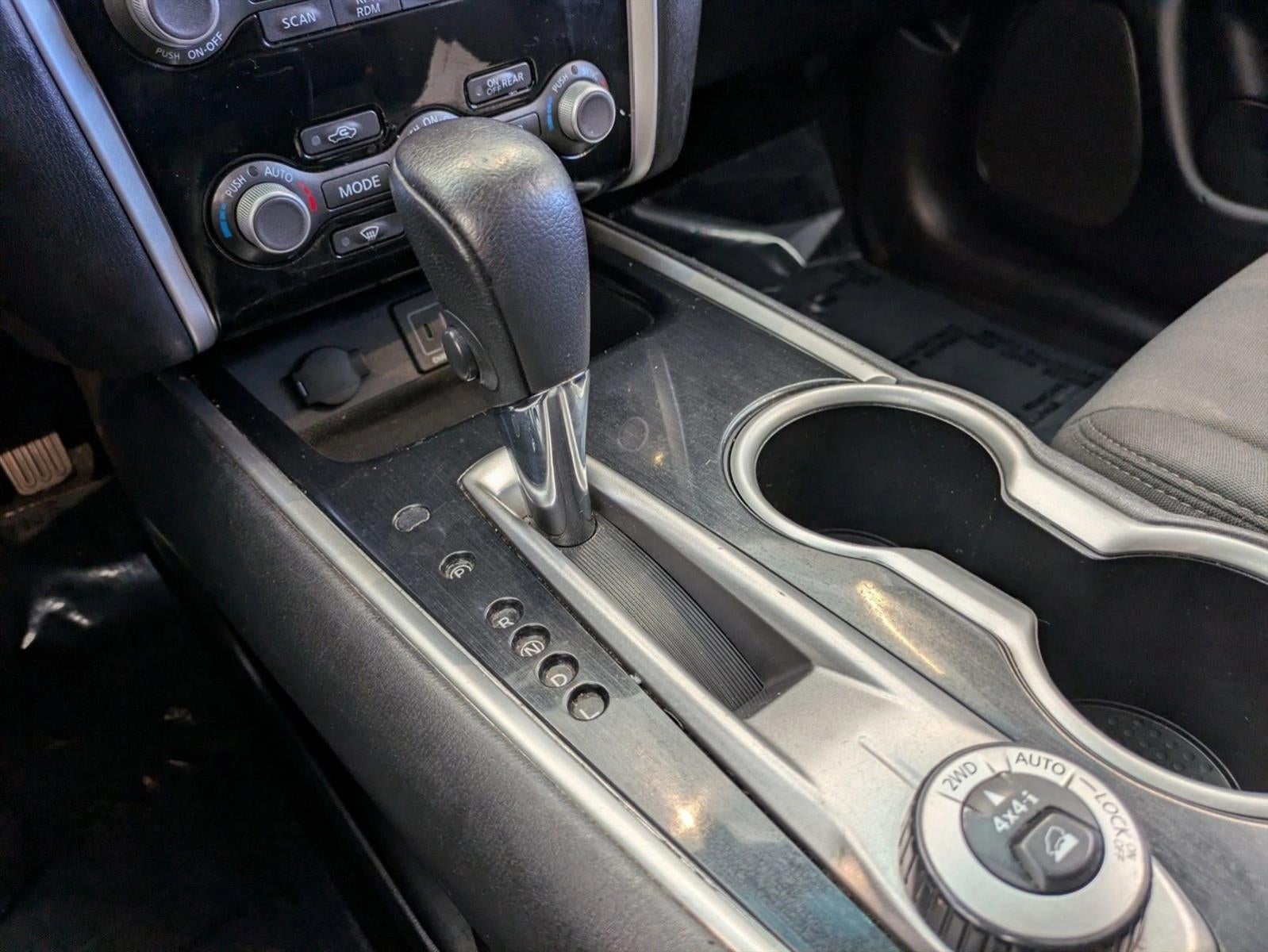 2020 Nissan Pathfinder 4x4 SV