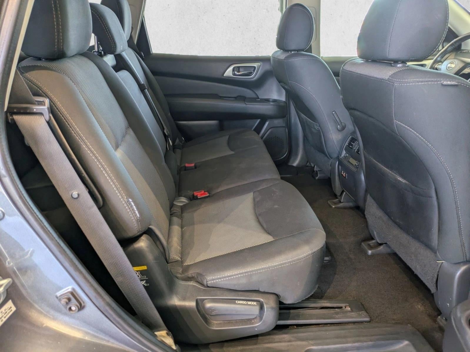 2020 Nissan Pathfinder 4x4 SV