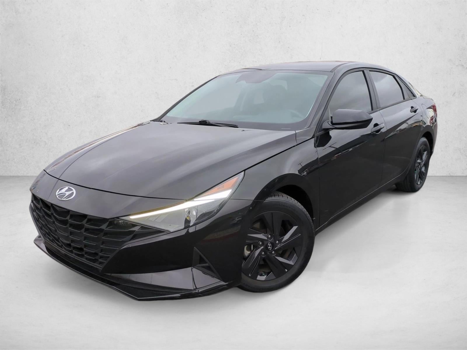 2022 Hyundai ELANTRA SEL IVT