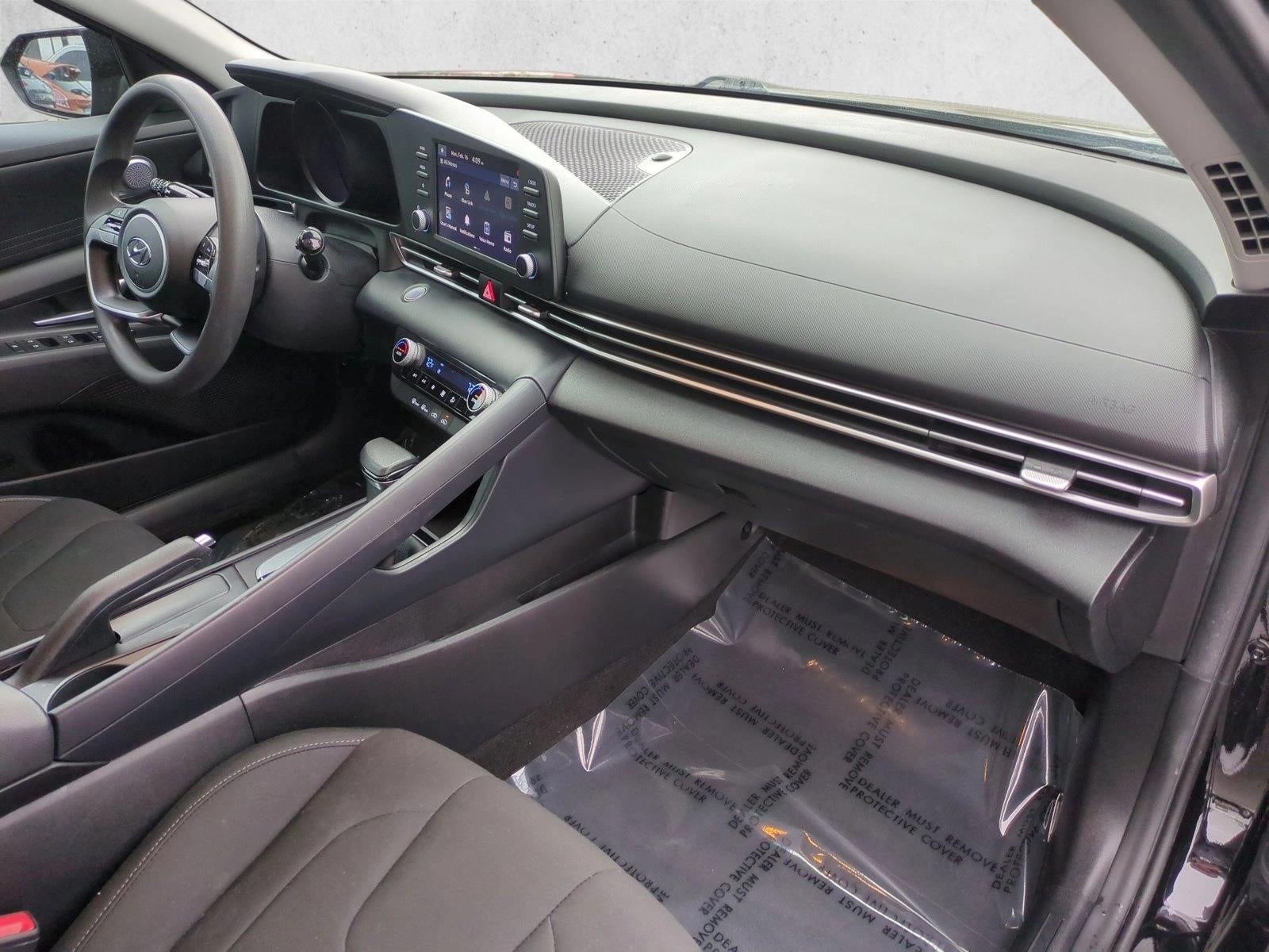 2022 Hyundai ELANTRA SEL IVT