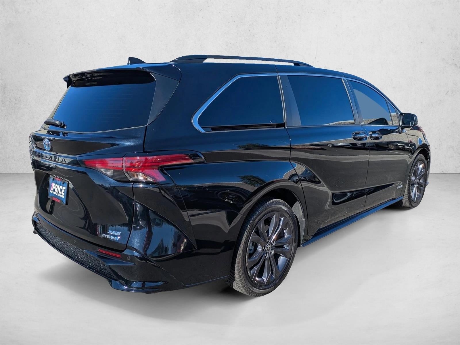 2021 Toyota Sienna XSE FWD 7-Passenger (Natl)