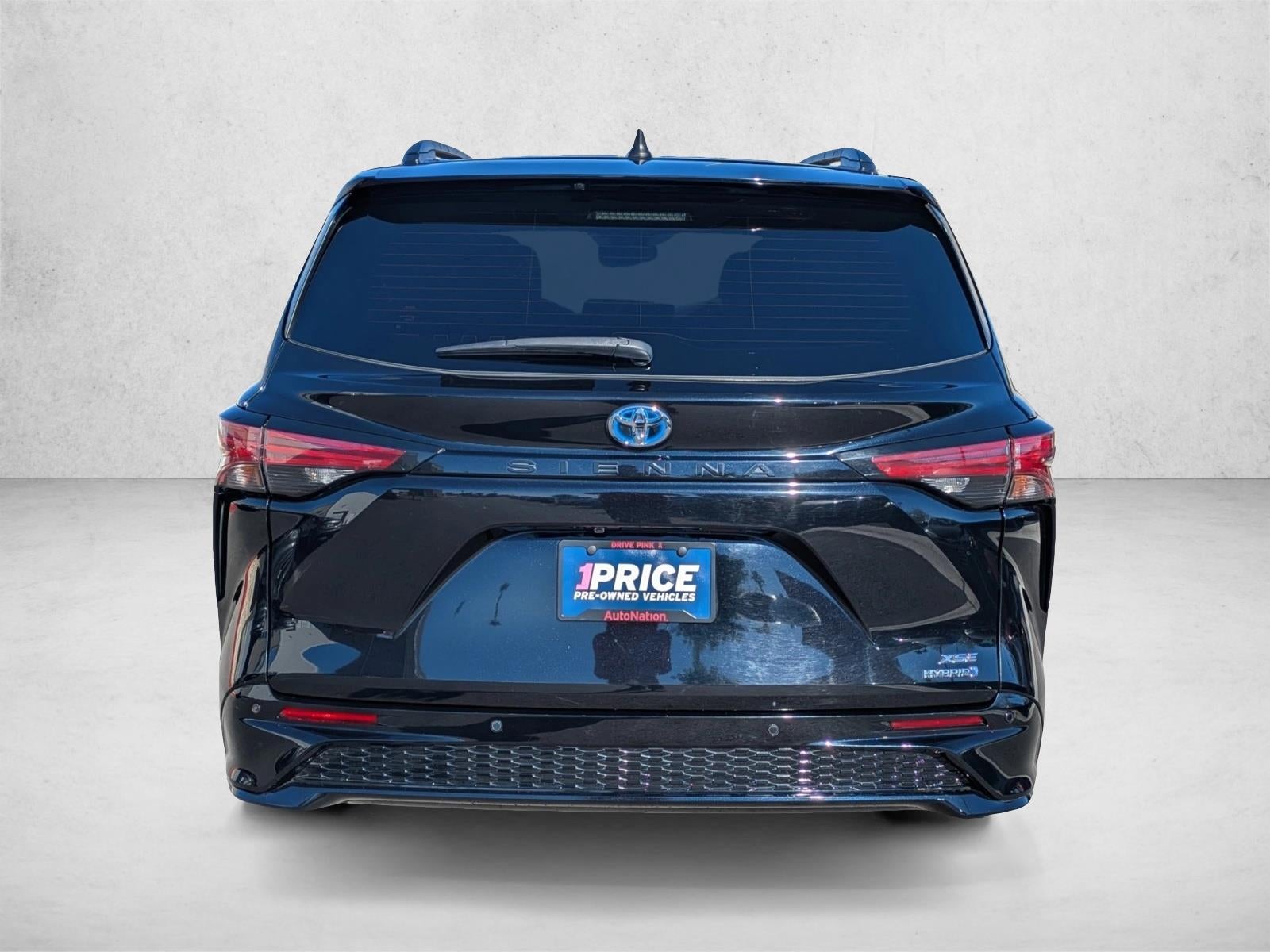 2021 Toyota Sienna XSE FWD 7-Passenger (Natl)