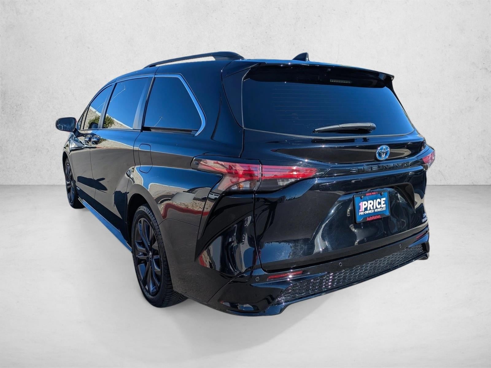2021 Toyota Sienna XSE FWD 7-Passenger (Natl)