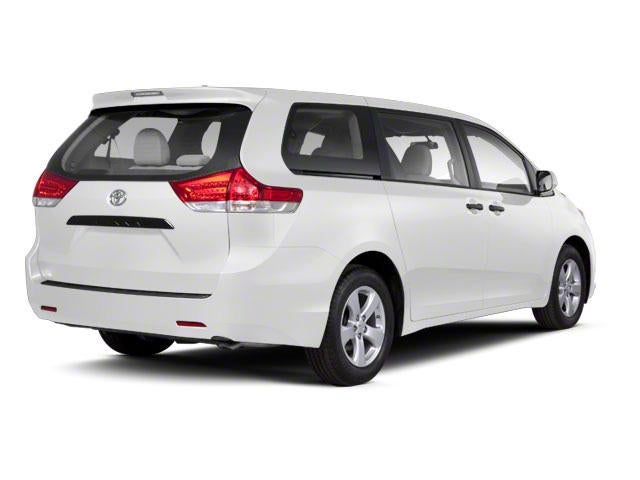 2013 Toyota Sienna 5dr 8-Pass Van V6 LE FWD (Natl)