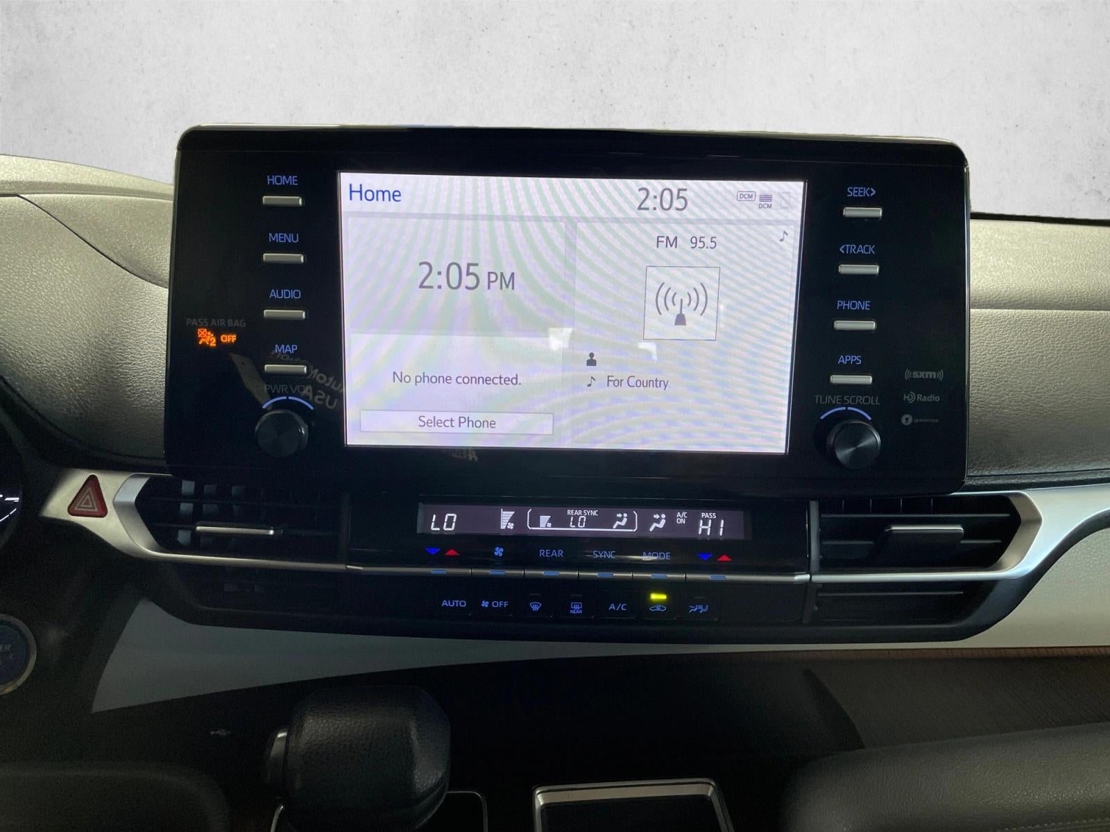 2021 Toyota Sienna LE FWD 8-Passenger (Natl)