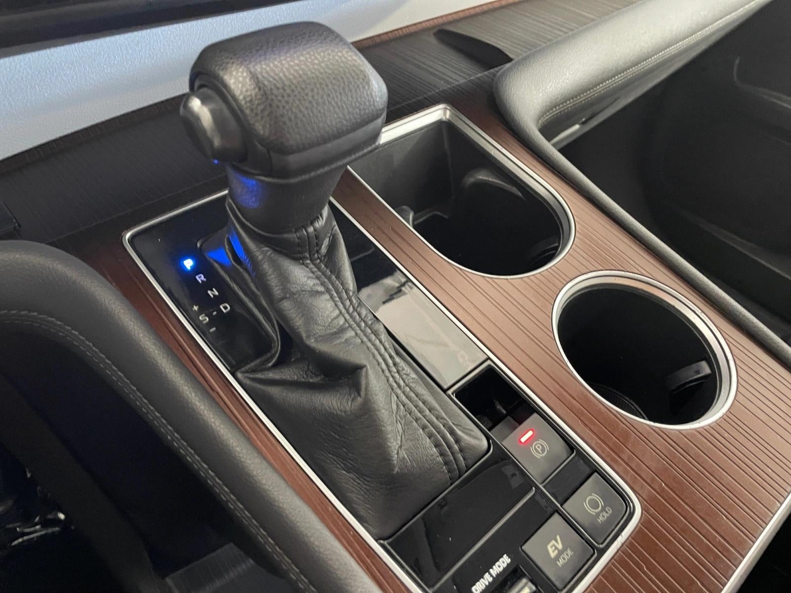 2021 Toyota Sienna LE FWD 8-Passenger (Natl)