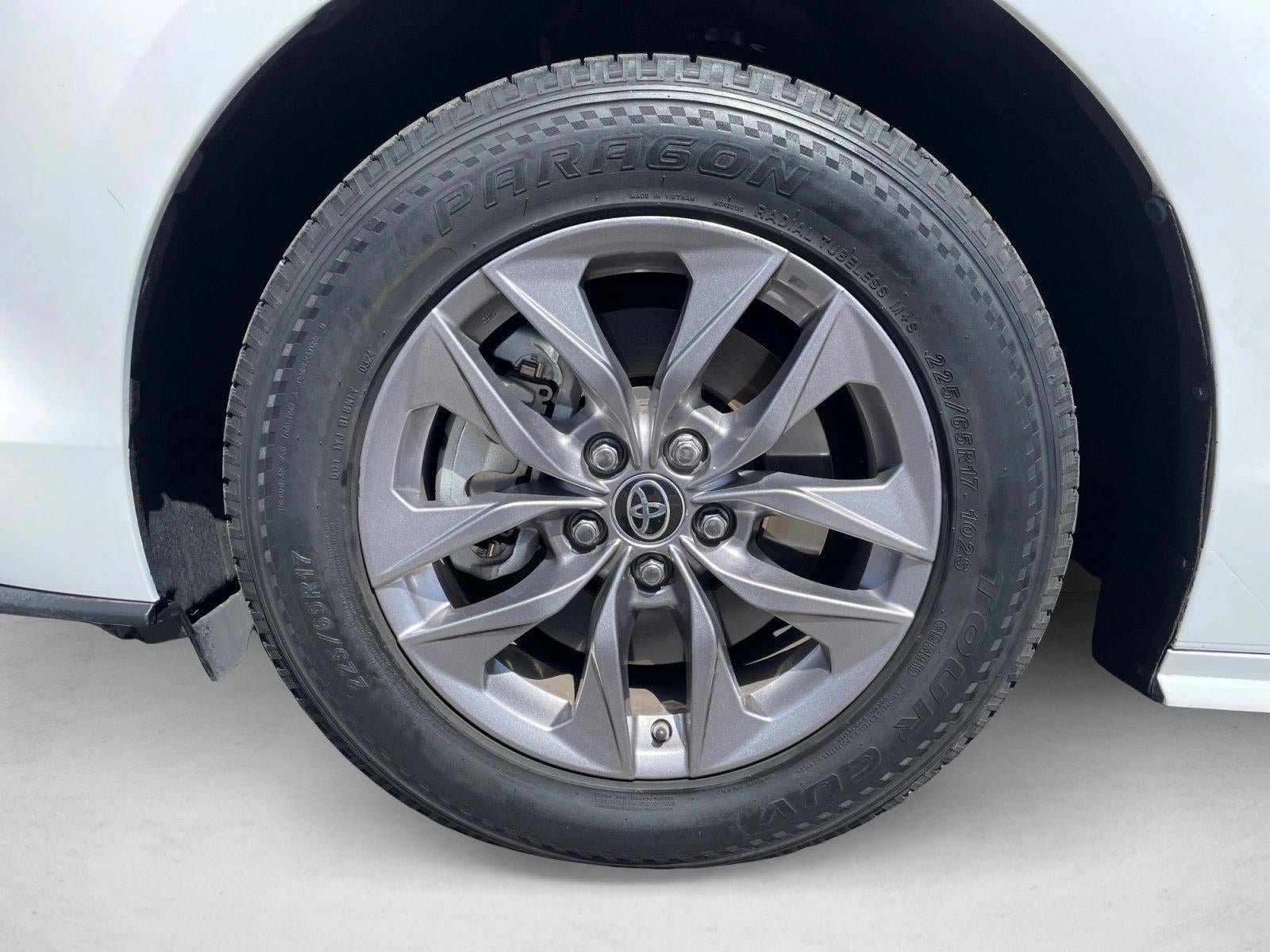 2021 Toyota Sienna LE FWD 8-Passenger (Natl)
