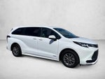 2021 Toyota Sienna LE FWD 8-Passenger (Natl)