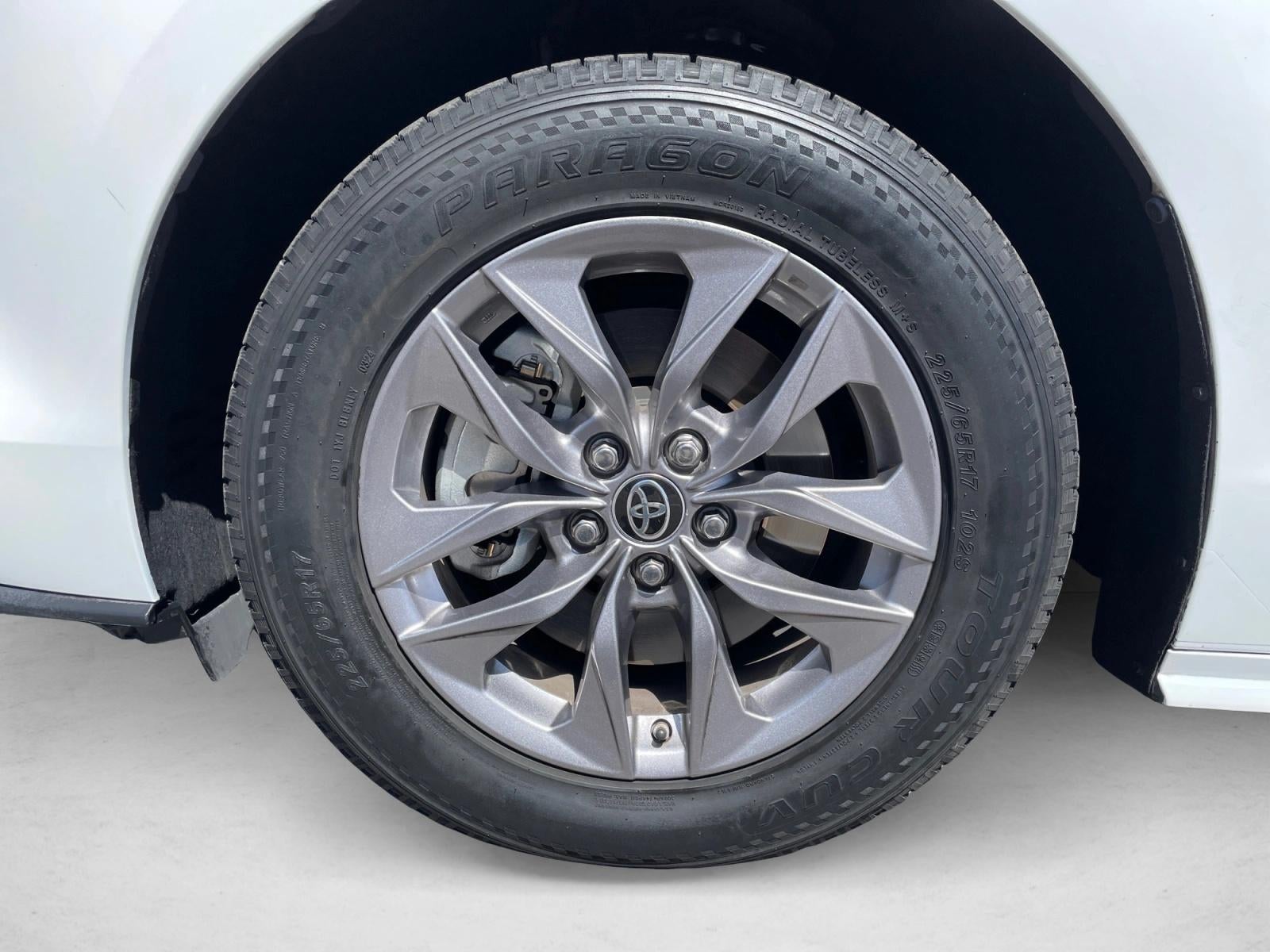 2021 Toyota Sienna LE FWD 8-Passenger (Natl)