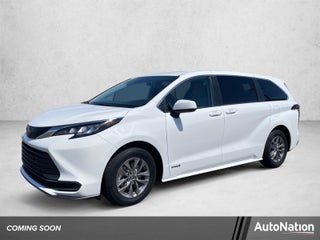 2021 Toyota Sienna LE FWD 8-Passenger (Natl)