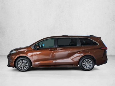 2021 Toyota Sienna LE FWD 8-Passenger (Natl)