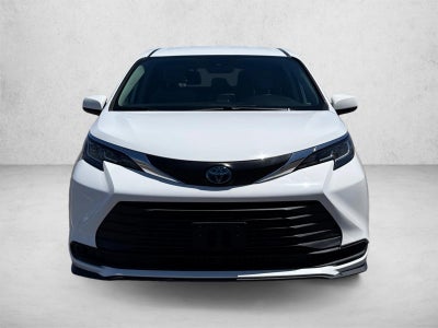 2021 Toyota Sienna LE FWD 8-Passenger (Natl)