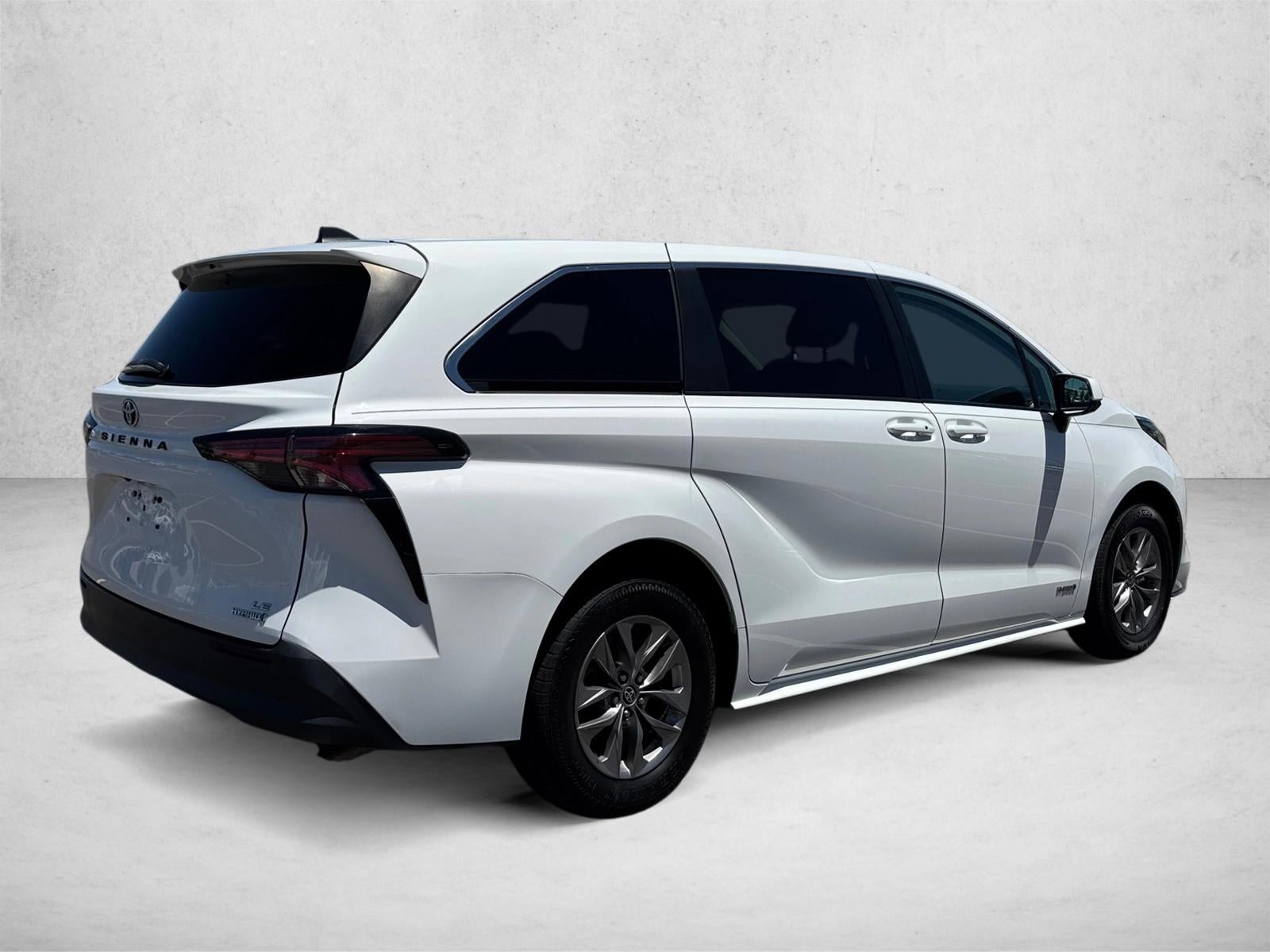 2021 Toyota Sienna LE FWD 8-Passenger (Natl)