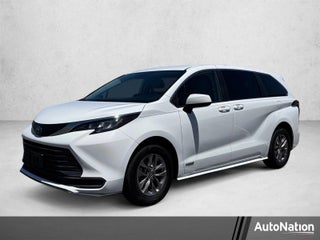 2021 Toyota Sienna LE FWD 8-Passenger (Natl)