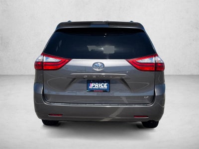 2017 Toyota Sienna LE FWD 8-Passenger (Natl)