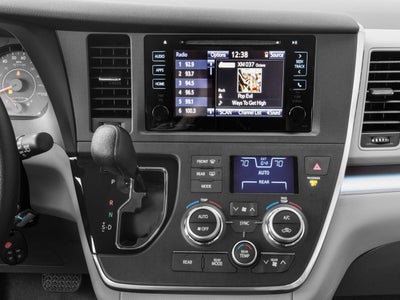 2017 Toyota Sienna LE Auto Access Seat FWD 7-Passenger (Natl)