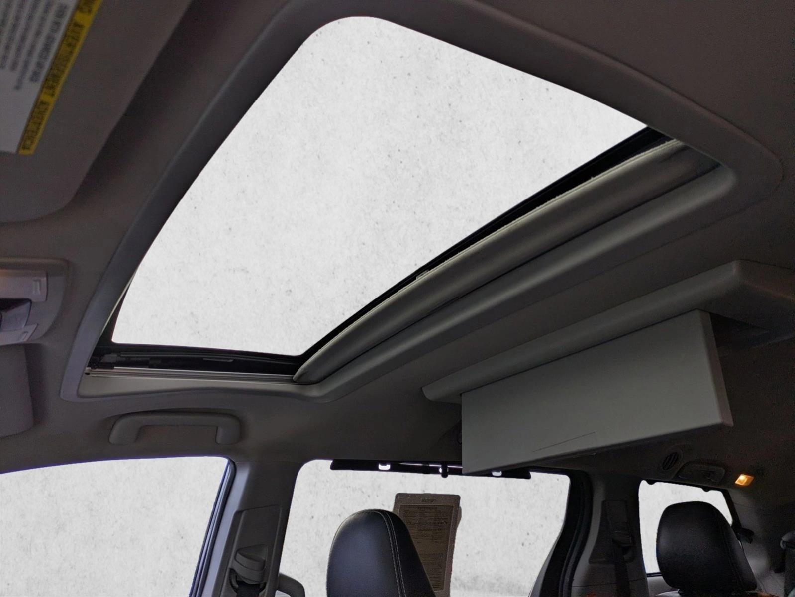 2016 Toyota Sienna 5dr 8-Pass Van SE Premium FWD (GS)