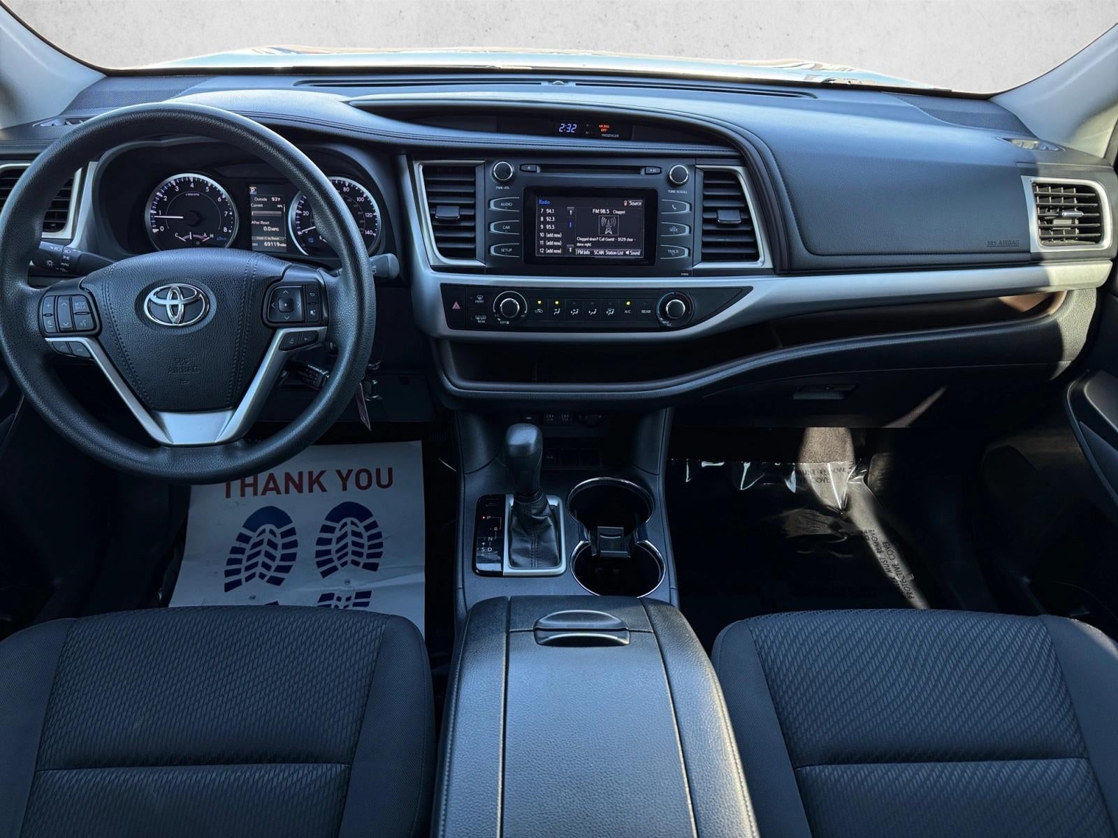 2019 Toyota Highlander LE I4 FWD (Natl)