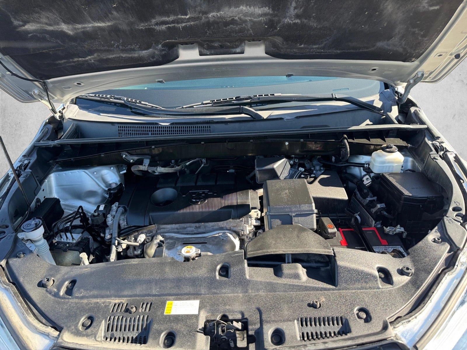 2019 Toyota Highlander LE I4 FWD (Natl)