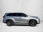 2019 Toyota Highlander LE I4 FWD (Natl)