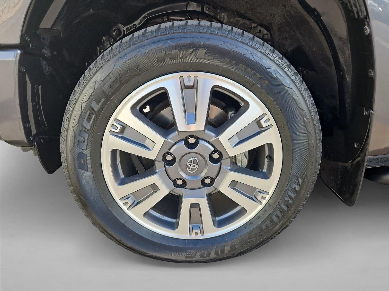 2021 Toyota Tundra 4WD 4WD Platinum CrewMax 5.5' Bed 5.7L (Natl)