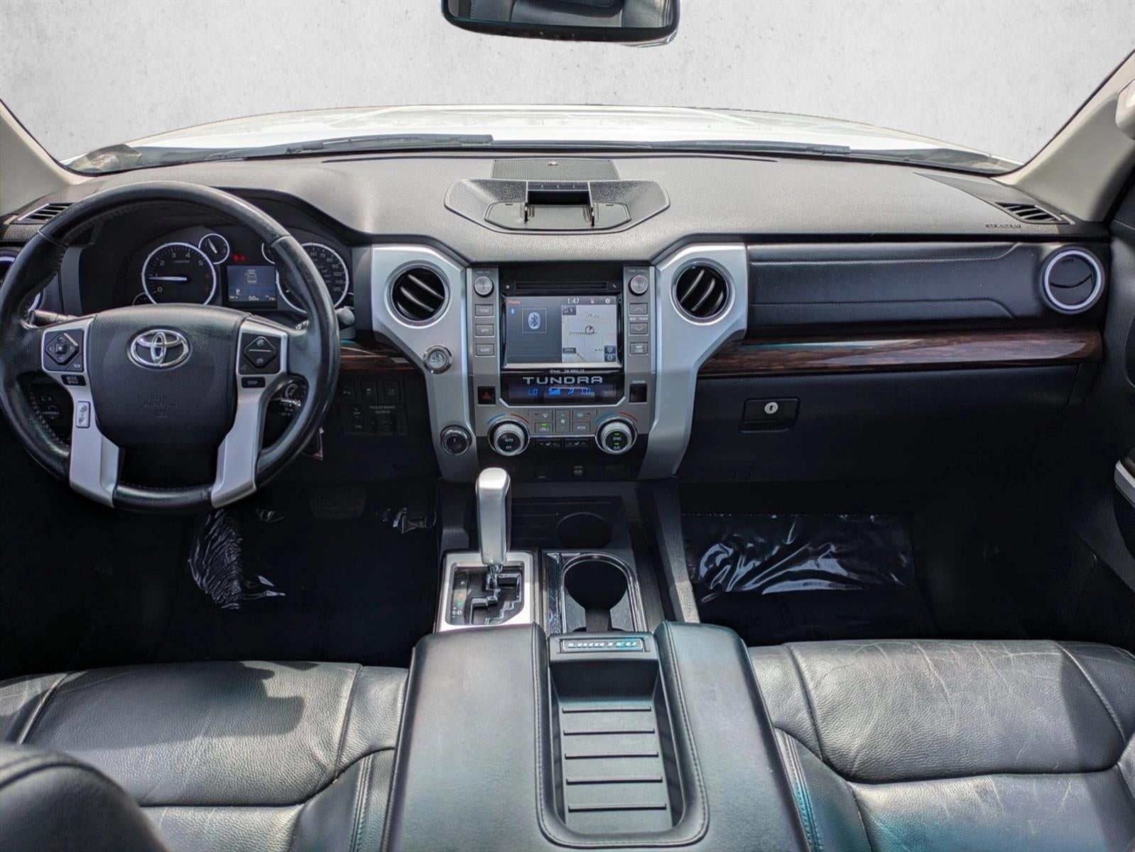 2017 Toyota Tundra 4WD 4WD Limited CrewMax 5.5' Bed 5.7L FFV (Natl)