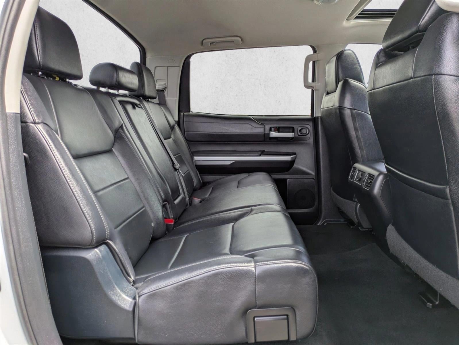 2017 Toyota Tundra 4WD 4WD Limited CrewMax 5.5' Bed 5.7L FFV (Natl)