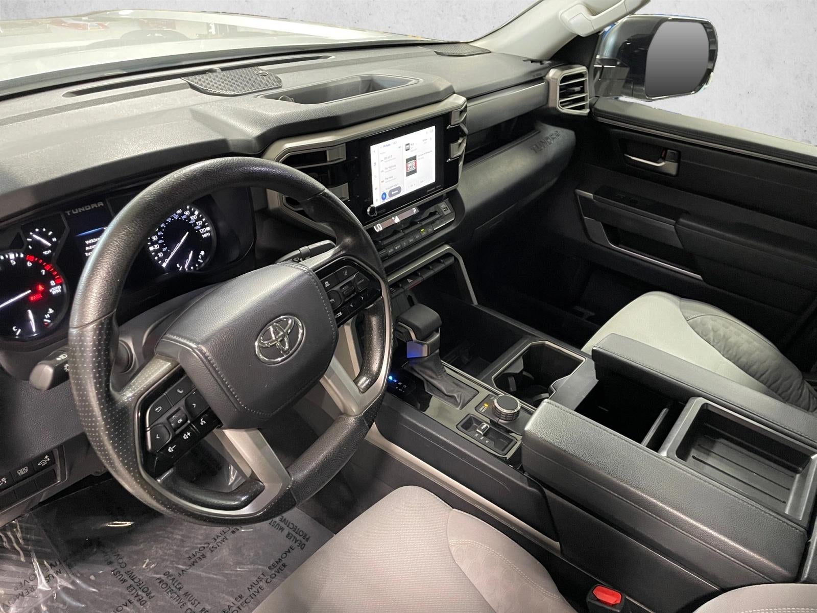 2022 Toyota Tundra 4WD 4WD SR5 CrewMax 5.5' Bed (Natl)