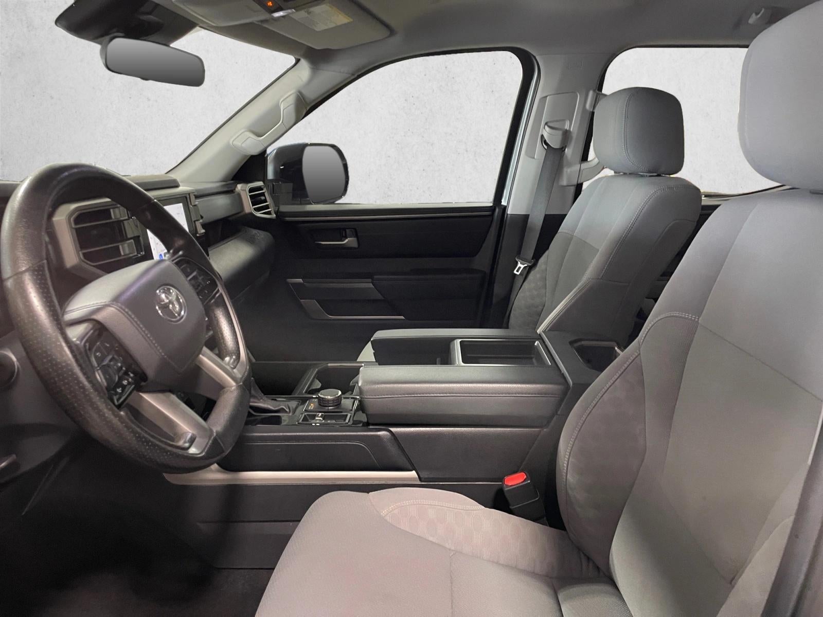 2022 Toyota Tundra 4WD 4WD SR5 CrewMax 5.5' Bed (Natl)