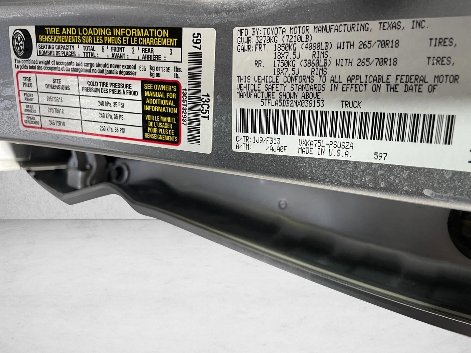 2022 Toyota Tundra 4WD 4WD SR5 CrewMax 5.5' Bed (Natl)