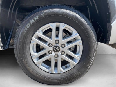2022 Toyota Tundra 4WD 4WD SR5 CrewMax 5.5' Bed (Natl)