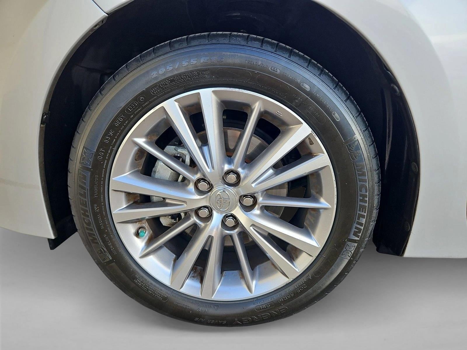 2015 Toyota Corolla 4dr Sdn CVT Auto LE Plus (Natl)