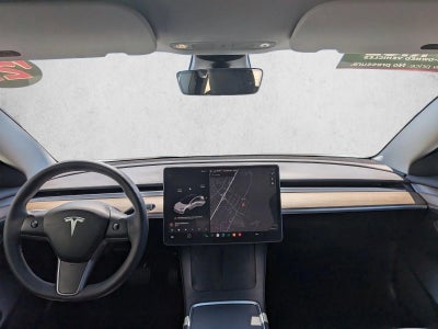 2022 Tesla Model 3 RWD