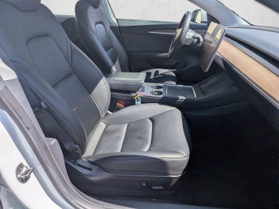 2022 Tesla Model 3 RWD