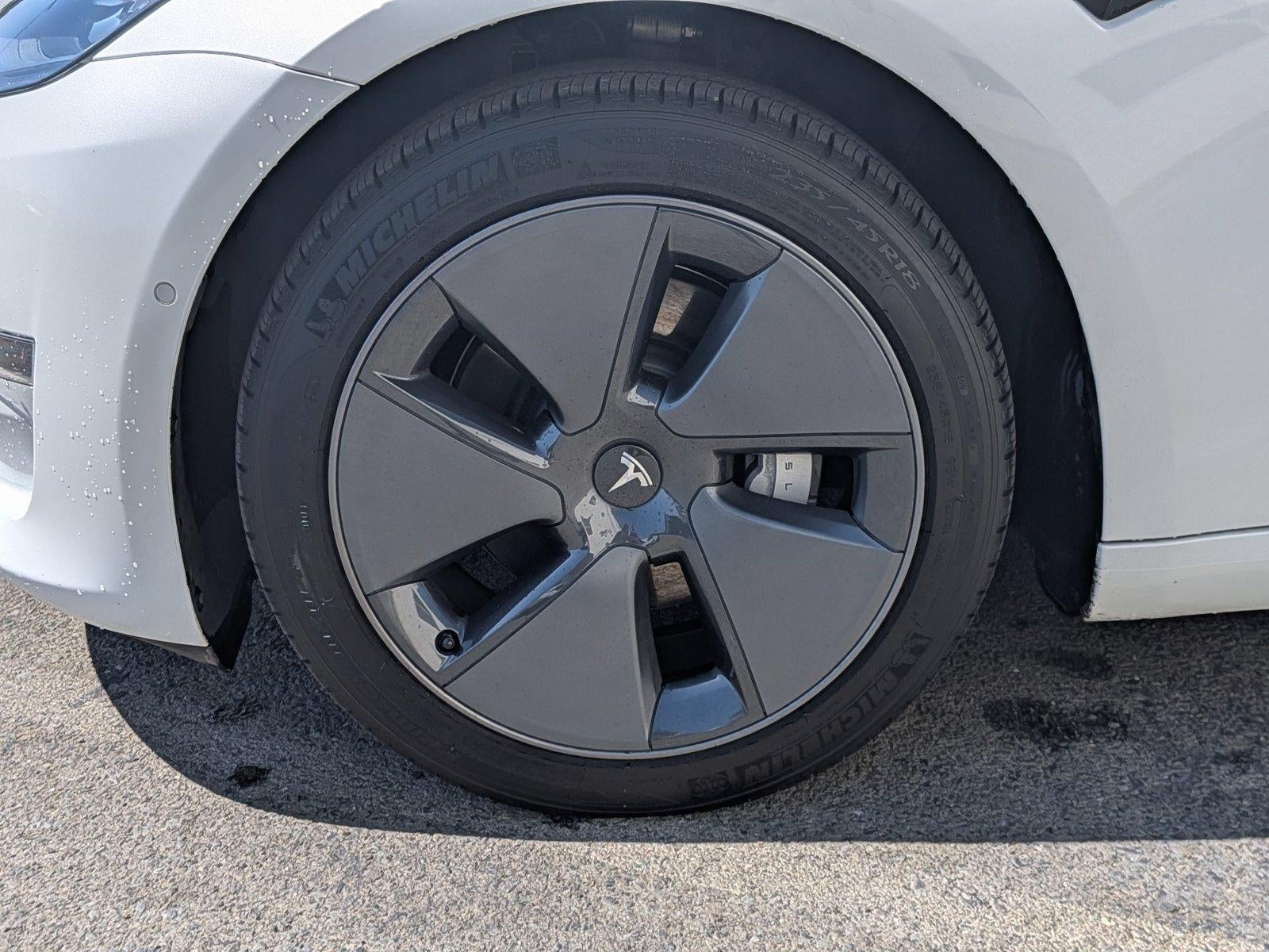 2022 Tesla Model 3 RWD